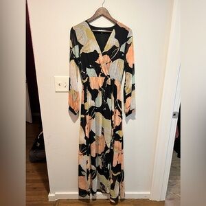 Lulus women’s floral long sleeve maxi dress, size M